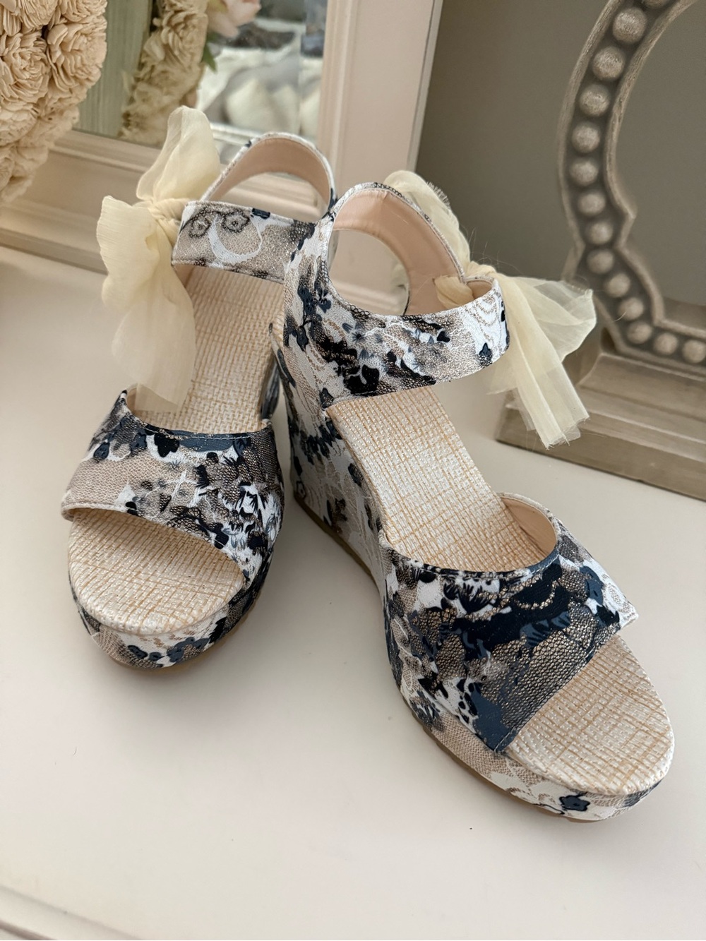 Floral Lace Wedge Sandals with Cream Bow Accent - Picture 3 of 6